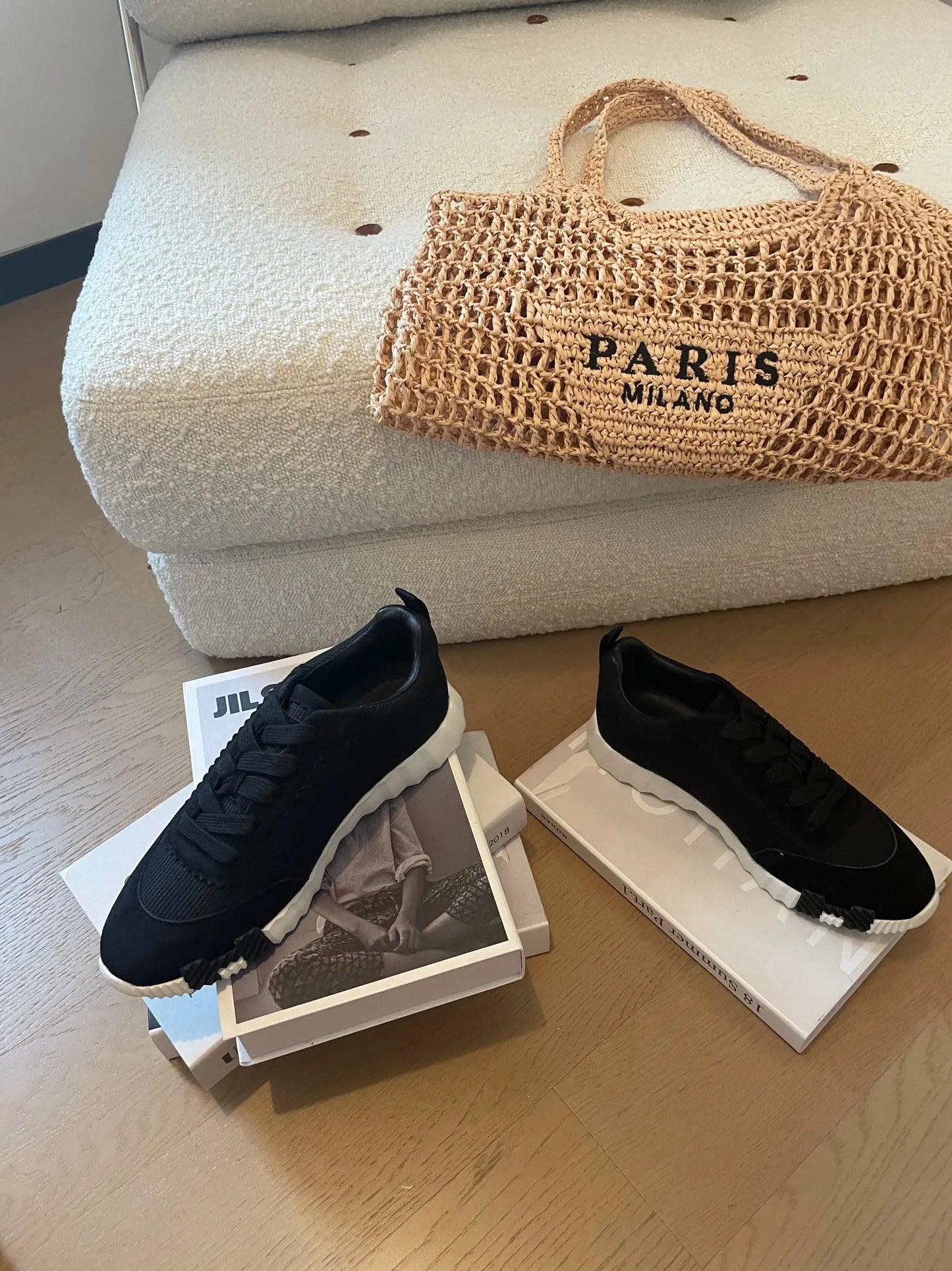 bouncing sneakers black calfskin