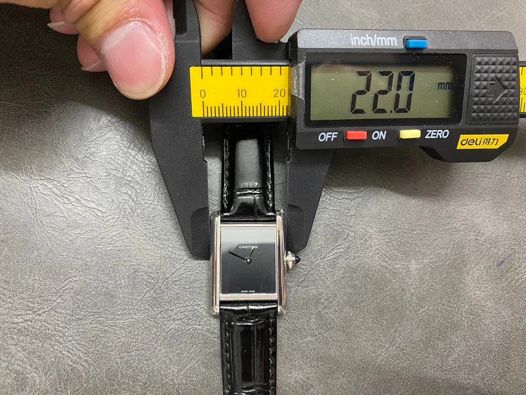 cartier tank 29.5mm silver black leather