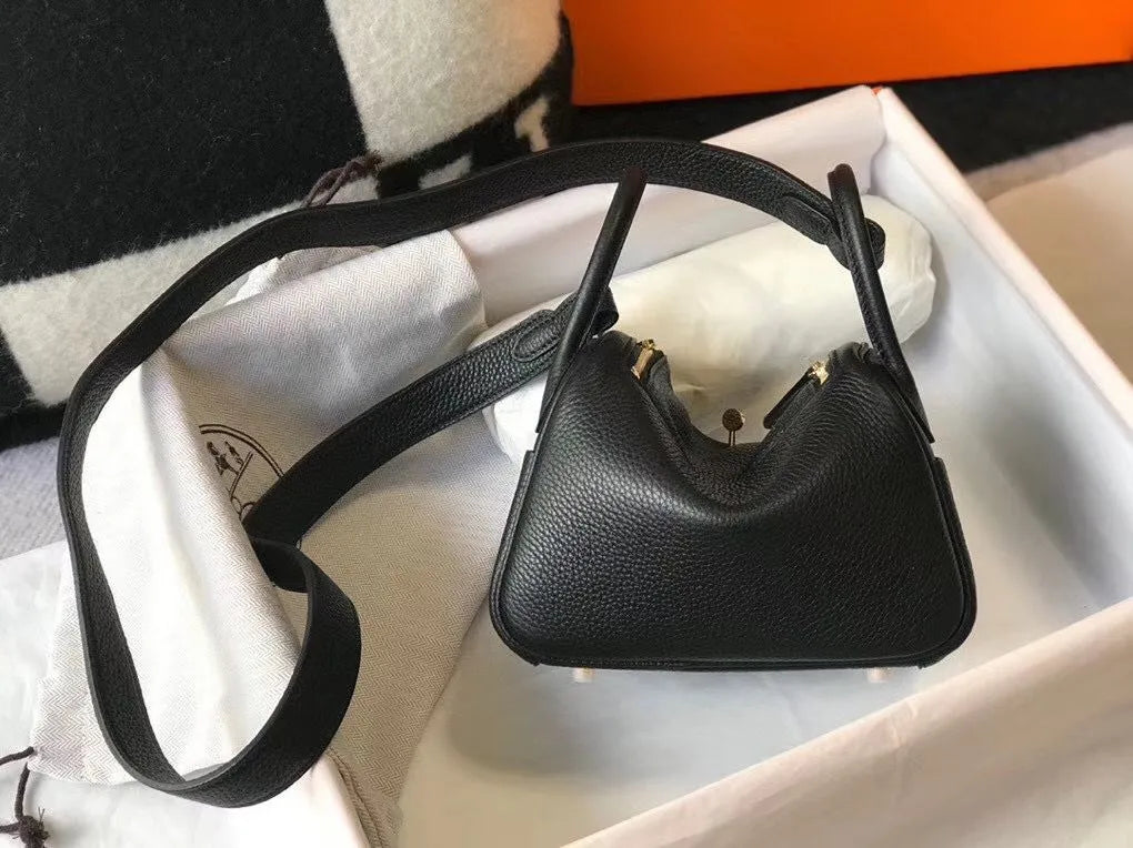 hm mini lindy 20cm black clemence leather