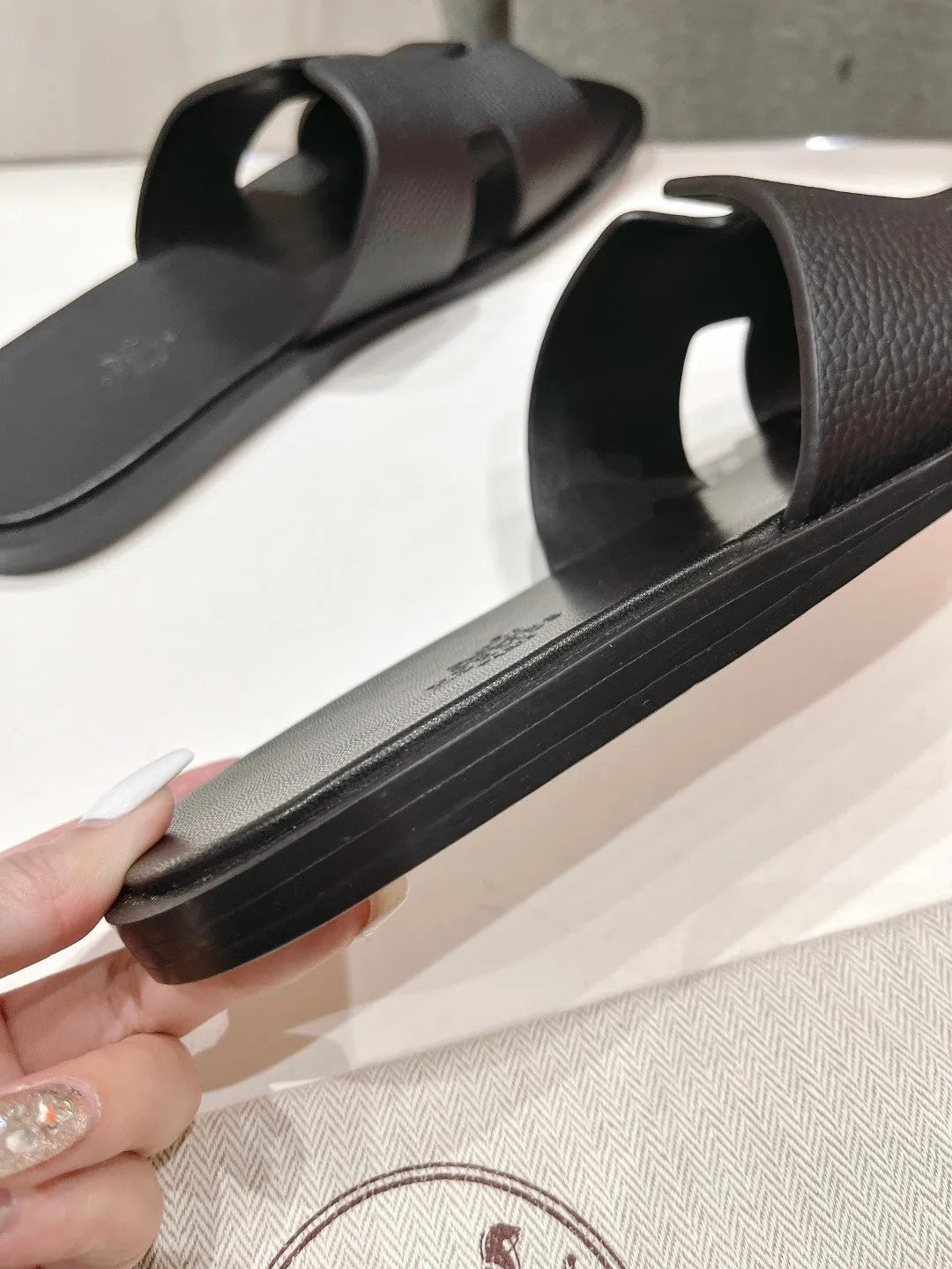 izmir sandal black lambskin